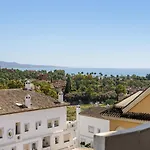 Molo Residences Boutique At Senorio 4*