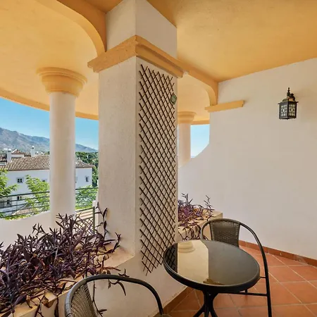 Molo Residences Boutique At Senorio 4*
