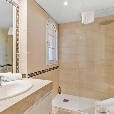 Molo Residences Boutique At Senorio 4* マルベーリャ