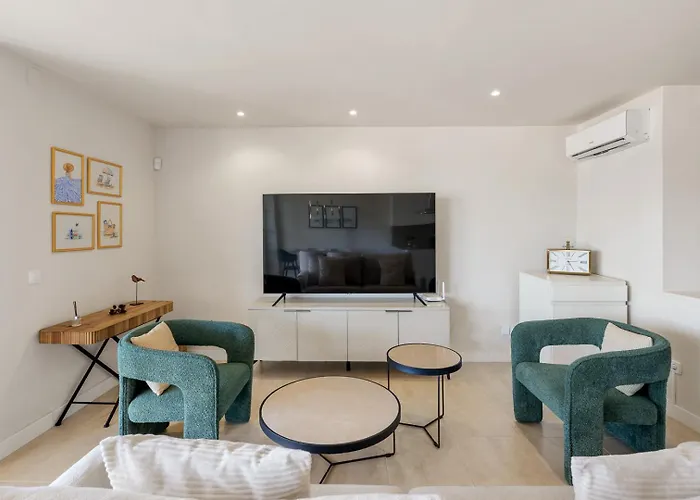 Molo Residences Boutique At Senorio Aparthotel 4*