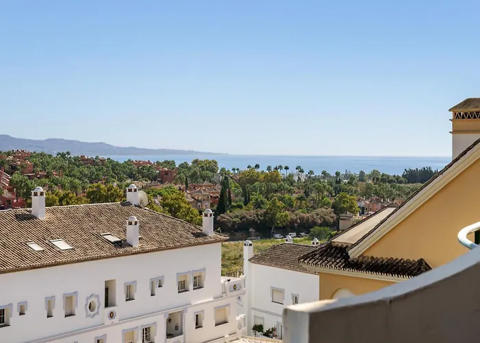 Molo Residences Boutique At Senorio 4*