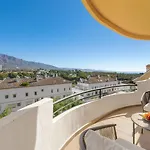 Molo Residences Boutique At Senorio Aparthotel 4*