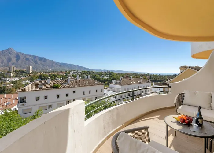 Molo Residences Boutique At Senorio Aparthotel 4*